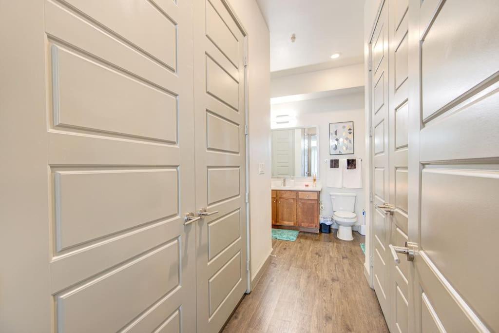 Apartamento Trendy Downtown 1Bd/Freeparking/Wi-Fi/Pool Houston Exterior foto